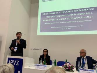 Naše škola u diskuse o budoucnosti zdravotnického vzdělávání